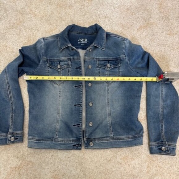 Denim Jean Jacket - Woman's Medium - 2016 By Parasuco - Picture 7 of 8